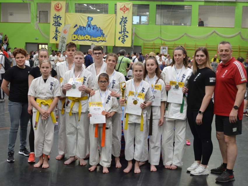 Karate Diákolimpia: 9 versenyző 7 érem - Remekelt a Castrum
